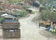 Dump Truck Penambang Ilegal Terbalik di Poboya, Warga Minta Penertiban