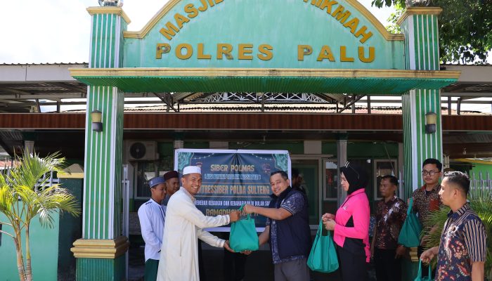 Ditressiber Polda Sulteng Berbagi Sembako dan Takjil di Bulan Ramadhan