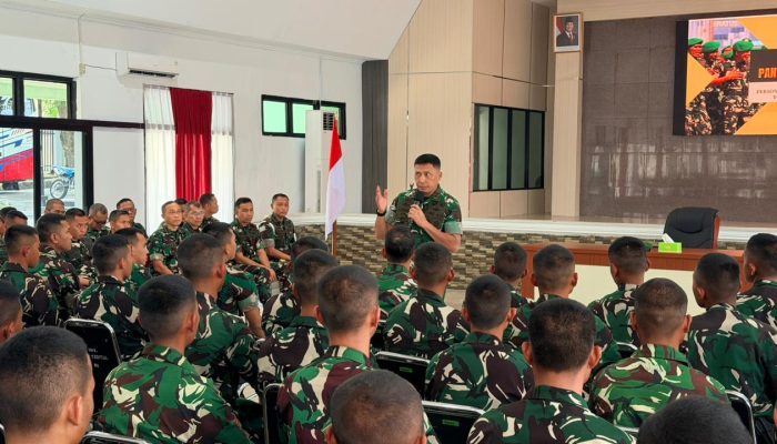 Pangdam Palaka Wira Tekankan Disiplin Prajurit Yonif TP