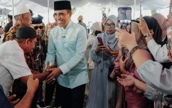 Halal Bihalal di Morowali, Anwar Hafid Disambut Antusias Ribuan Warga