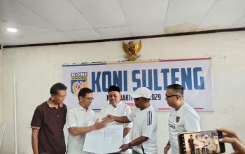 Ramadan Jadi Momentum Penyatuan, KONI Sulteng Serahkan SK ke KONI Palu