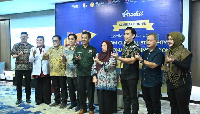 Wagub Sulteng Dorong Dokter Muda Lanjut Spesialis dan S2