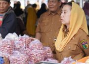 Wawali Palu Buka Gerakan Pangan Murah, Warga Serbu Sembako Bersubsidi