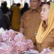 Wawali Palu Buka Gerakan Pangan Murah, Warga Serbu Sembako Bersubsidi