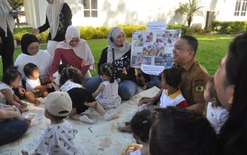 Hadianto Rasyid Bacakan Cerita untuk Anak anak Rumah Kacili