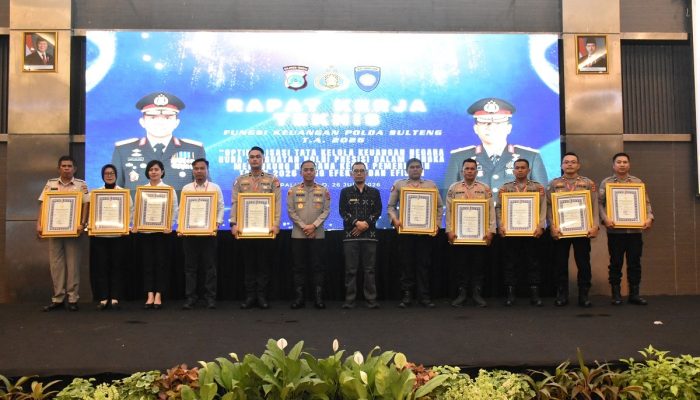 Polda Sulteng Borong Penghargaan Pengelolaan Keuangan Terbaik