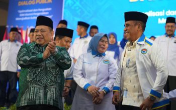 Anwar Hafid Resmi Jadi Anggota Kehormatan IKA PMII