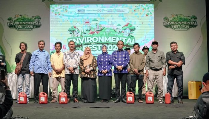 Anwar Hafid Ajak Warga Sulteng Jadikan Menanam Pohon Sebagai Budaya