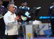 Walikota Palu Hadiri KKR Paskah, Ajak Warga Bangun Semangat Baru