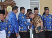 Wali Kota Palu Serahkan SK Pensiun, ASN Diminta Tetap Jalin Silaturahmi