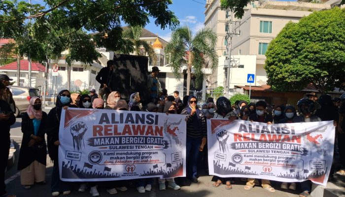 Relawan Perempuan Desak Program MBG Tetap Berlanjut