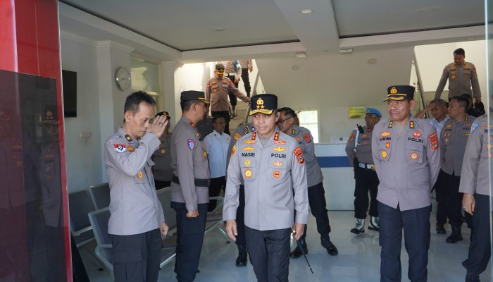 Kapolda Sulteng Cek Langsung Pelayanan SPKT Polda