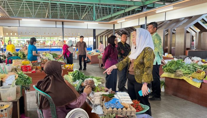 Wawali Palu Tinjau Pasar Tavanjuka, Serap Aspirasi Pedagang