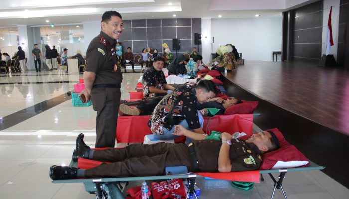 71 Orang Ikut Donor Darah Harlah Kejaksaan di Kejati Sulteng