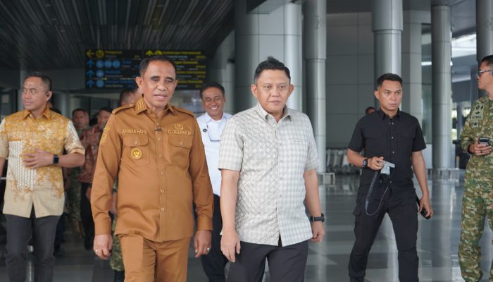 Anwar Hafid dan Forkopimda Sambut Kapolda Baru Sulteng